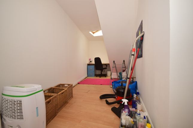 Studio to rent in Monkton Street, Ryde