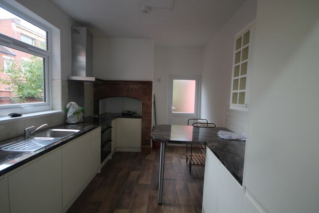 Town house to rent in Lincoln Street, City Centre, Leicester