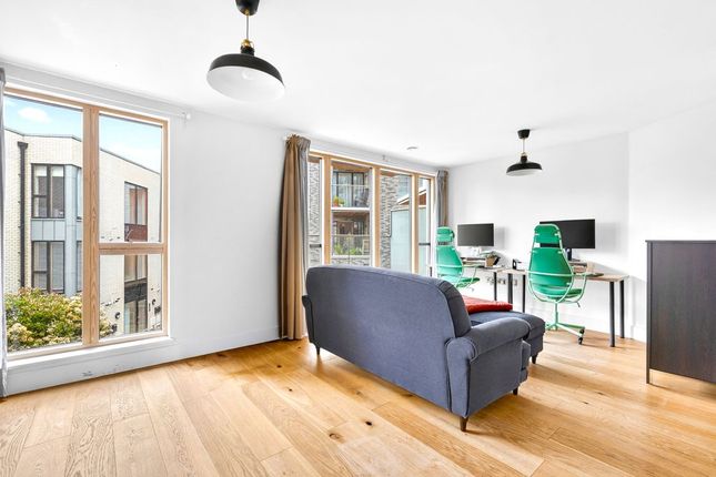 Flat 5, 2C, Cavendish Road, London photo 3