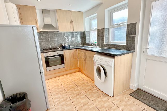 2, Victoria Terrace, Sneinton photo 4