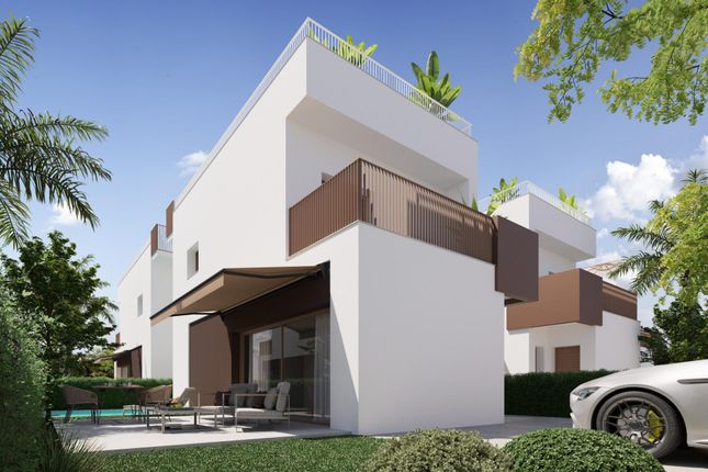 Villa for sale in La Marina, Alicante, Espana