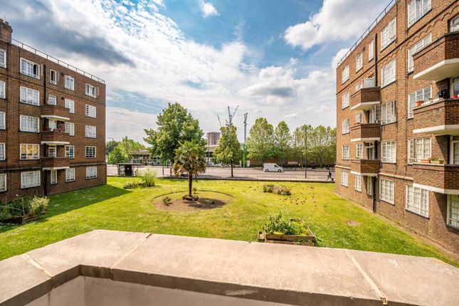 Thumbnail Flat for sale in Old Kent Road, Bermondsey, London