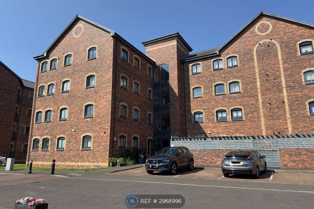 1-bed flat on Flat G, James Watt Way, Greenock, £650/mo