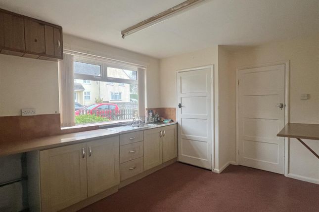 38, Poltair Avenue, St. Austell photo 3