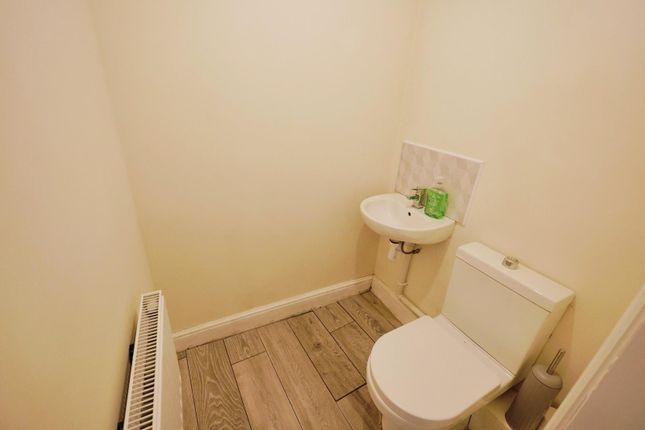 23, Front Street, Bishop Auckland photo 4