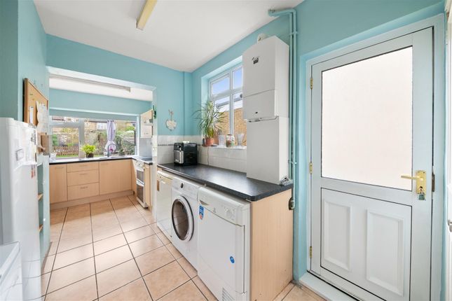 23, Cleveland Road, Uxbridge photo 4