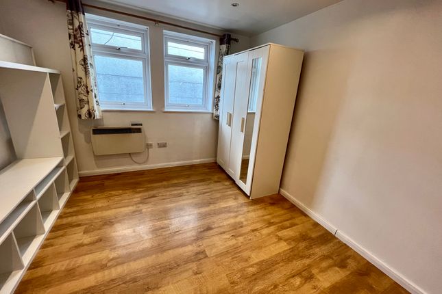 Flat 12D, HEMEL HEMPSTEAD photo 3