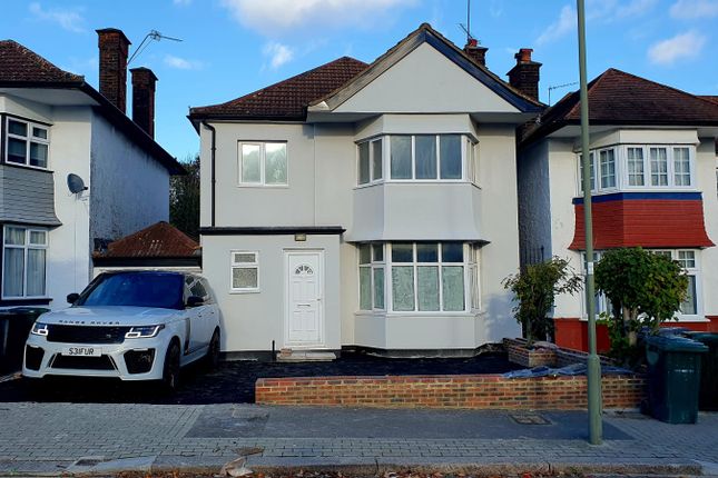 Link-detached house for sale in Cheyne Walk, London