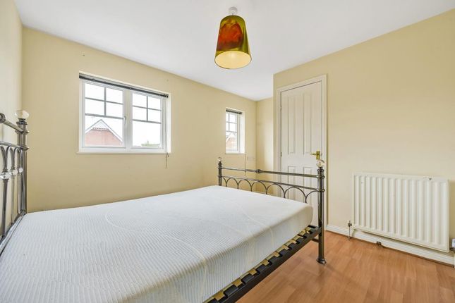 Terraced house for sale in Caversham, Access To Reading Station