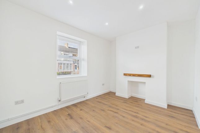 53 Lone Road, Swansea photo 2