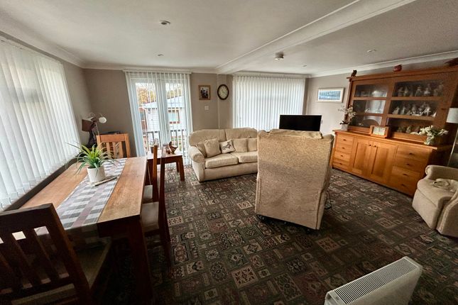 13 Ludgate House, Hornbeam Lane, London photo 2