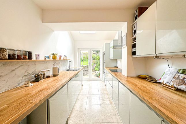 20 Seaview Lane, Wirral photo 3