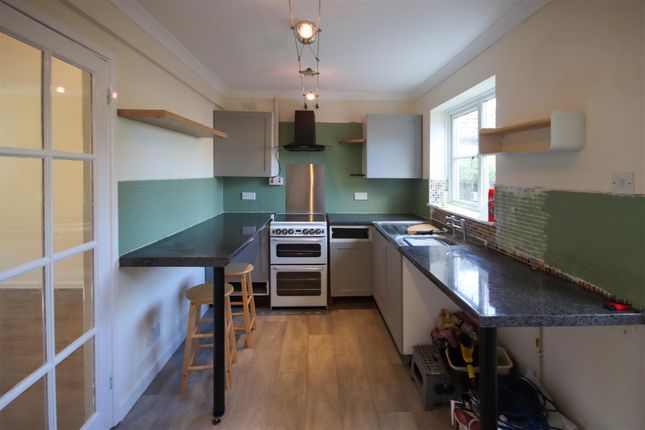 15, Osier Close, Ely photo 2