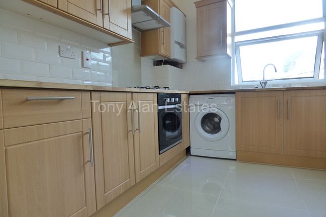 49A, King Henry Walk, North London photo 3