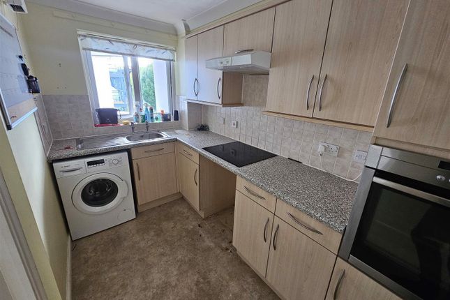 Flat 31, Brunel Court,, 4 Harbour Road, Bristol photo 2