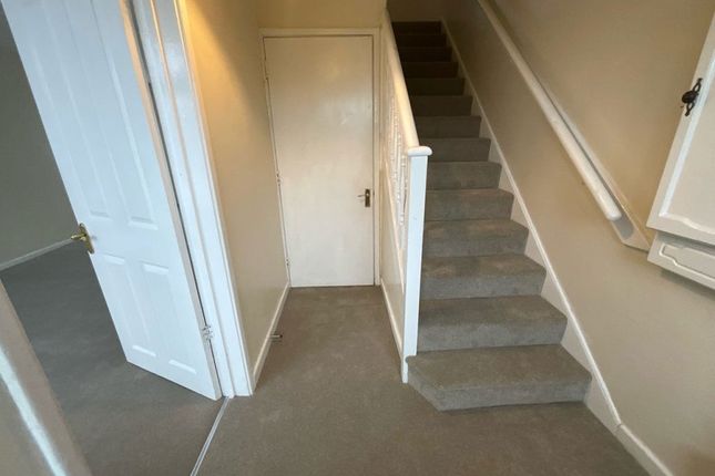 15, Fairview Rd, Berkshire photo 2