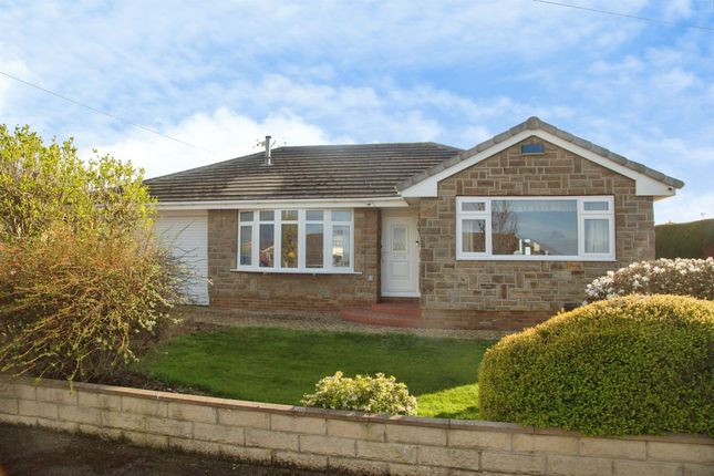 4, Oakfield Grove, Huddersfield photo 4
