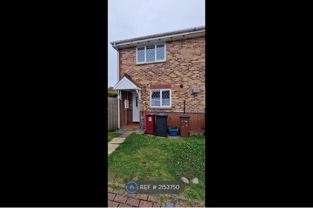 Thumbnail Semi-detached house to rent in Fletcher Close, Scunthorpe