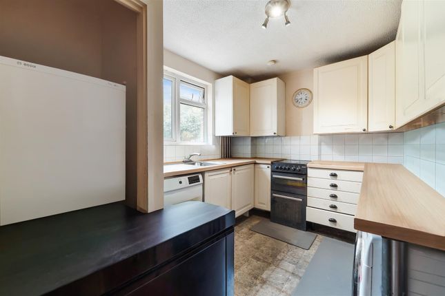 47, Headley Drive, Epsom photo 2