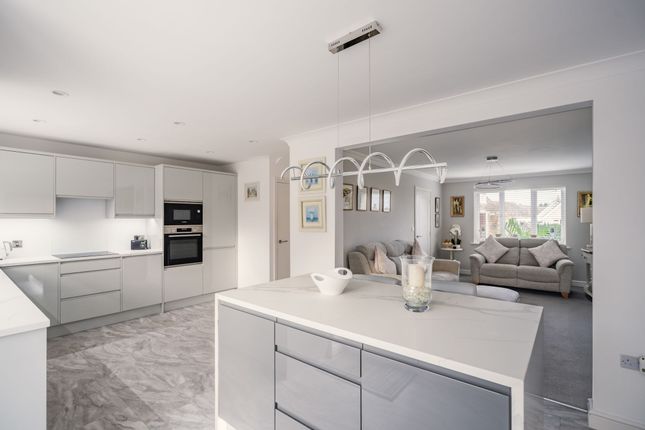 42 Lon Pedr, Llandudno photo 2