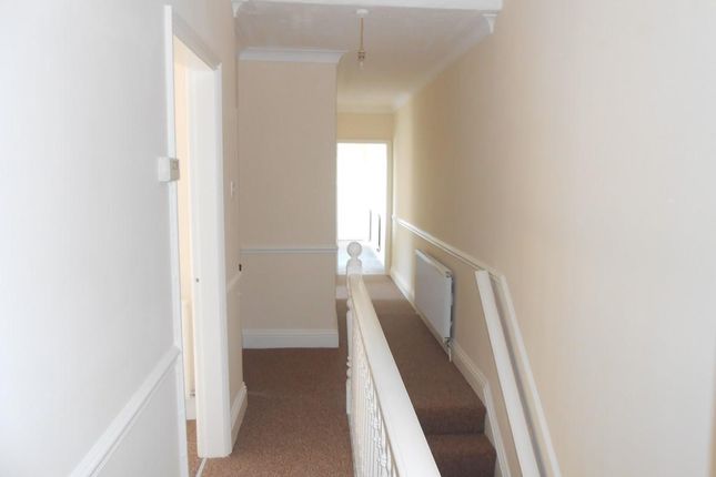 George St 1st Floor, Peterborough photo 4