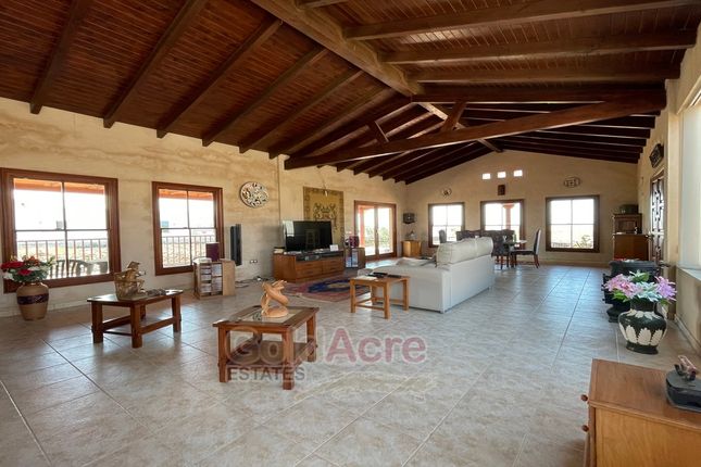 Villa for sale in Roque, Canary Islands, Spain
