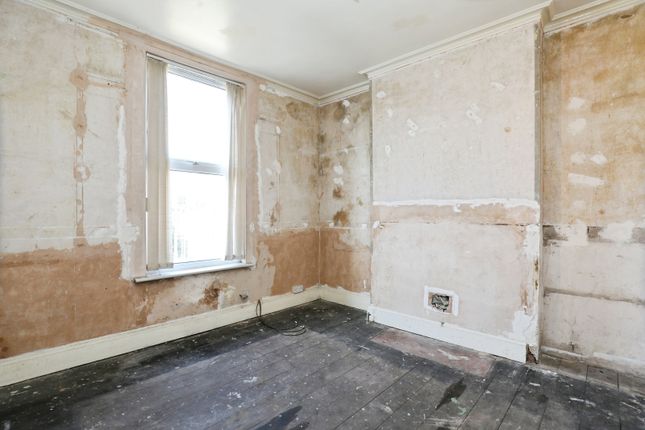 7, Castle View, Staffordshire photo 4