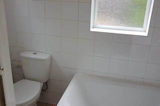 Saxon Road, Luton photo 3