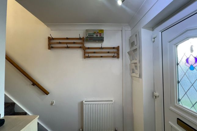 27, Maplewell Drive, Leicester photo 2