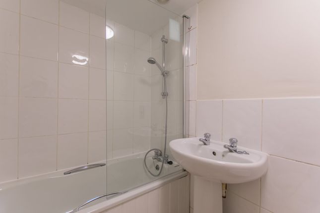 5, 16, St. Georges Place, Cheltenham photo 5