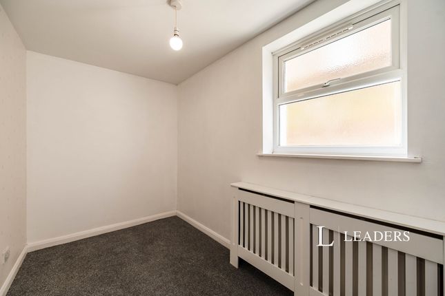 Flat 1, 2, Kent Road, Kent Road photo 4