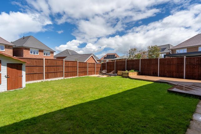 3, Oaktree Drive, Warwick photo 4
