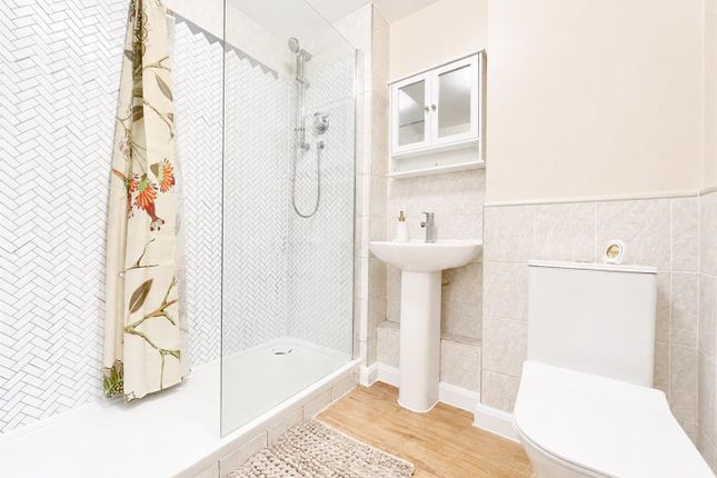 22, Nuffield Court, Old Park Mews photo 4