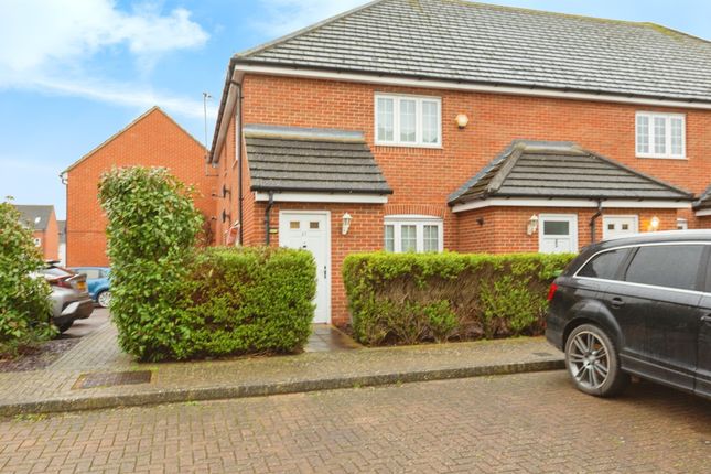 2-bed maisonette on 21, Hancock Close, Aylesbury, £235,000