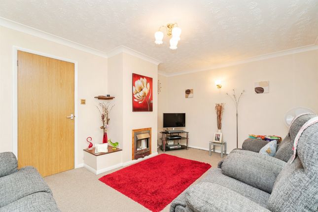 25, Gwyn Crescent, Fakenham photo 4
