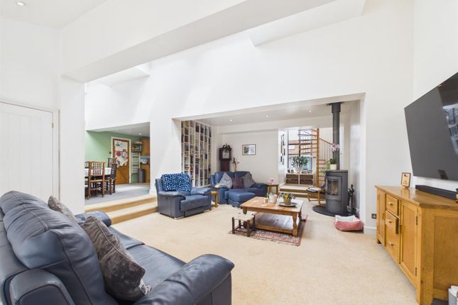6, Telscombe Road, Peacehaven photo 2
