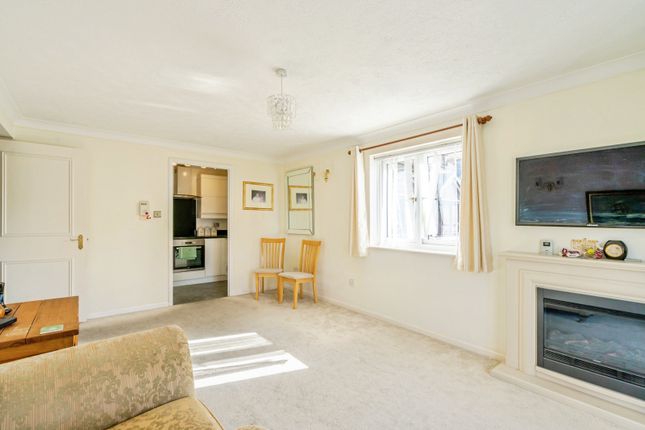 Flat 18, Arran Gate,, Marian Way, West Sussex photo 3