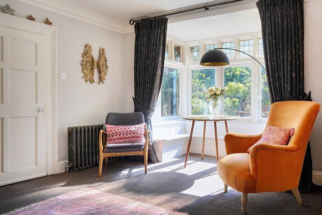 Vine Cottage, Petworth Road, Godalming photo 4