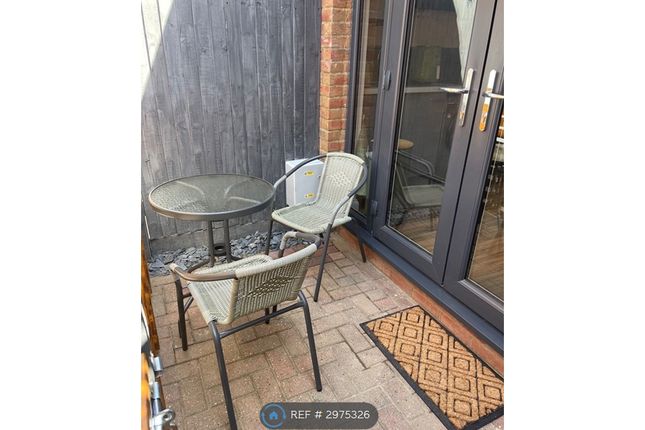 Farmers View, Slip End photo 3