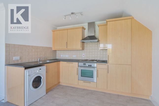 Flat 12, Gainsborough Court 164-170 Kingston Road, Epsom photo 2