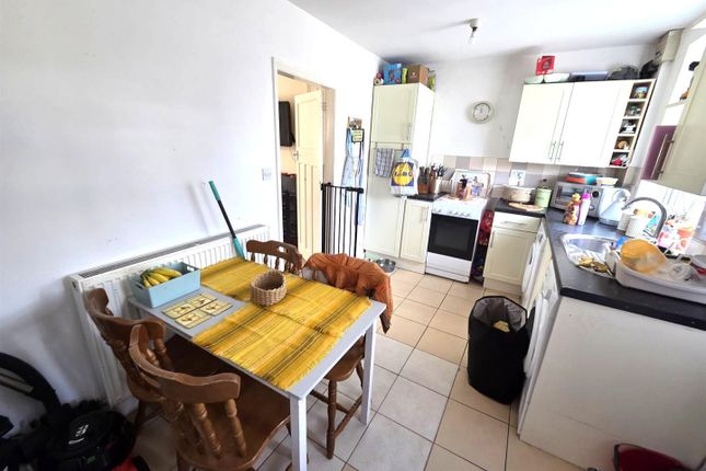 19, Grange Road, Retford photo 3