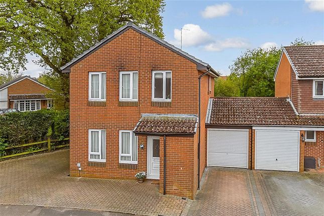 Link-detached house for sale in Shelley Drive, Broadbridge Heath, West Sussex