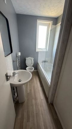 flat 4, 4, Priory Avenue, Hastings photo 4