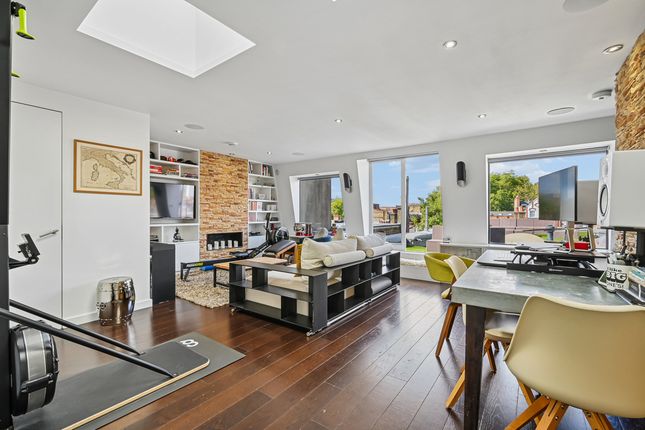 Flat 6, 224 Old Brompton Road, London photo 4