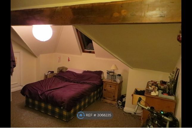 Flat, Wilbraham Road Chorlton, Manchester photo 5
