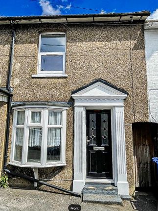 Charming 2-Bed Terraced House With Private Garden Â€“ Ideal Location!