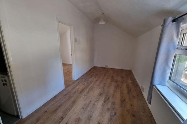 Thumbnail Flat to rent in Aldworth Road, Stratford, London, Greater London