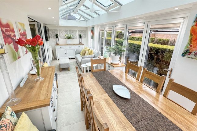 Bungalow for sale in Luxury Bungalow On Bedworth Road, Bulkington, Bedworth