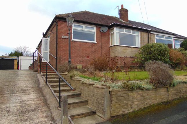 Thumbnail Bungalow to rent in Cheviots Road, Shaw