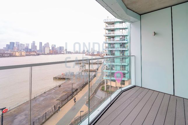Flat for sale in Gordian Apartments, 34 Cable Walk, London